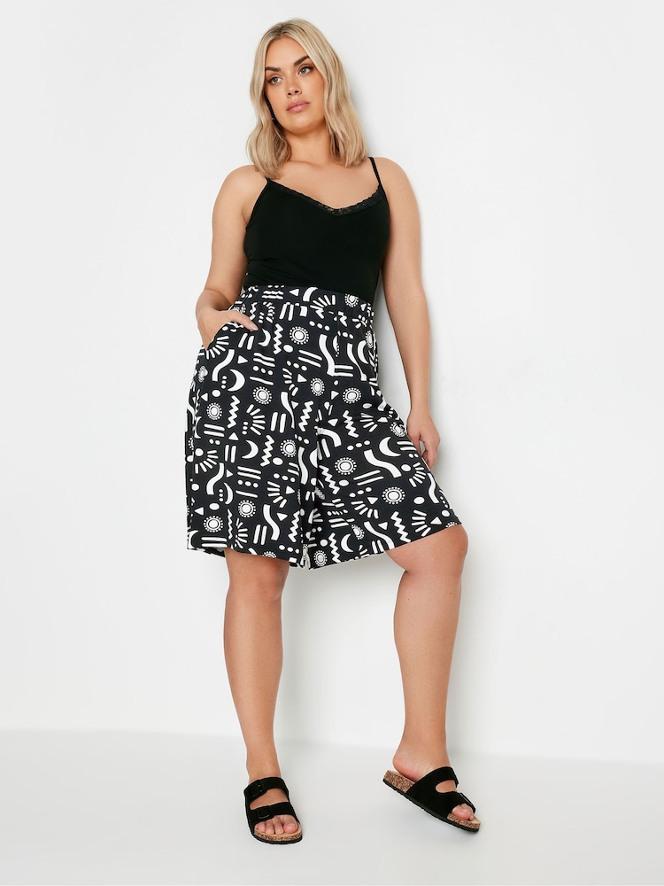 Yours Curve Black Abstract Print Jersey Pull On Shorts - Image 2 of 5