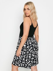 Yours Curve Black Abstract Print Jersey Pull On Shorts - Image 3 of 5