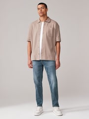 أزرق فاتح كلاسيكي - Regular Tapered Fit Classic Stretch Jeans - صورة 2 من 10