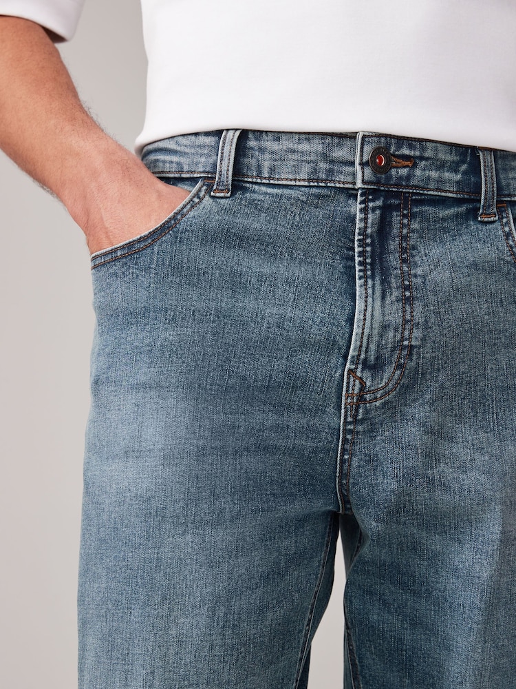 Blue Light Vintage Regular Tapered Fit Classic Stretch Jeans - Image 5 of 10