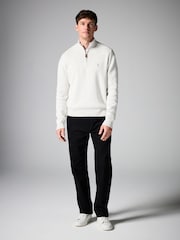 Ovsena kaša Jelen - Preprosto - v standardnem kroju 100% Cotton Premium Quarter Zip pulover - Slika 2 iz 7