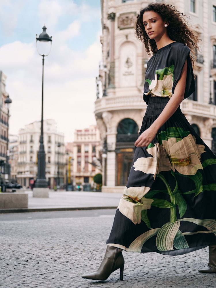 Multi Floral Print Kew Collection Satin Pleated Maxi Skirt - Image 2 of 5