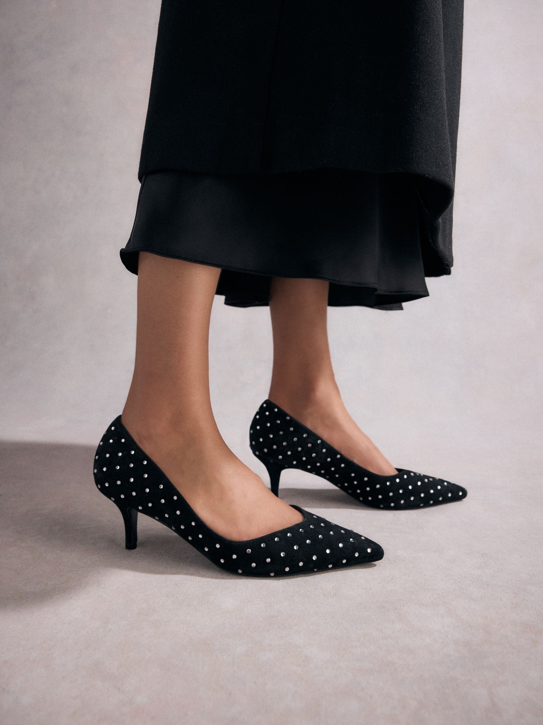 Studded pointed toe heels 2025