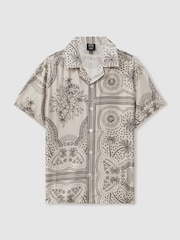 Reiss Champagne/Brown Kalid Reiss | Ché Printed Cuban Collar Shirt - Image 2 of 6