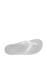 Totes White Ladies Solbounce Toe Post Flip Flops Sandals - Image 4 of 5