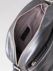 Lakeland Leather Black Small Keswick Leather Messenger Bag - Image 6 of 7