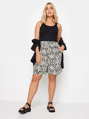 Yours Curve Black Woven Shorts - Image 2 of 5