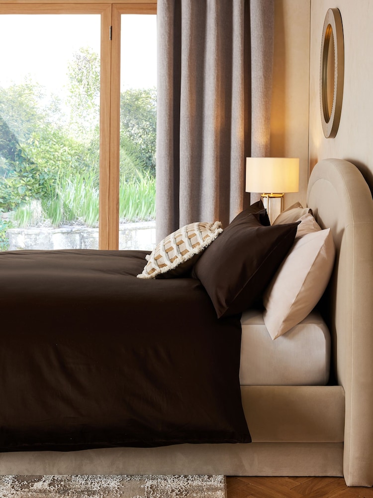 Chocolate Brown 400 Thread Count 100% Egyptian Cotton Sateen Luxury Duvet Cover and Pillowcase Set - Image 2 of 4