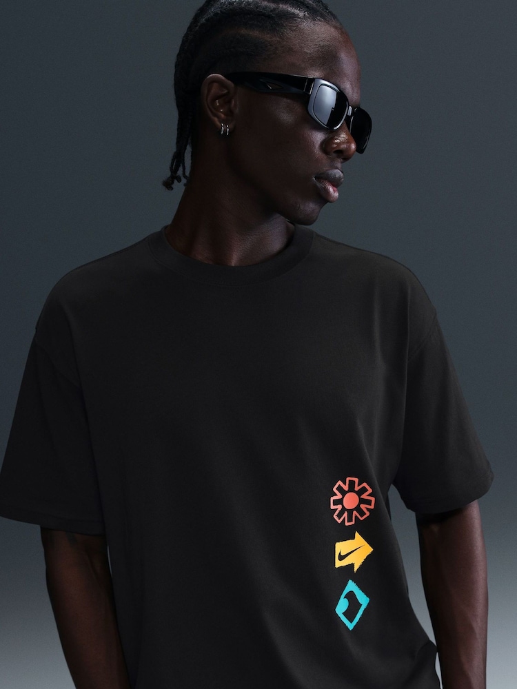 Nike Black Sportswear Back Graphic Print T-Shirt - Image 5 of 5
