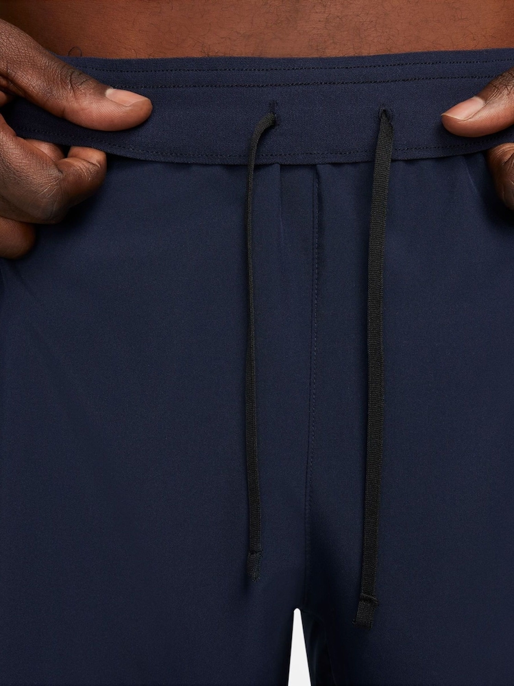 Nike Denim Turq 9 Inch Dri-FIT Challenger 9 inch Unlined Running Shorts - Image 8 of 8