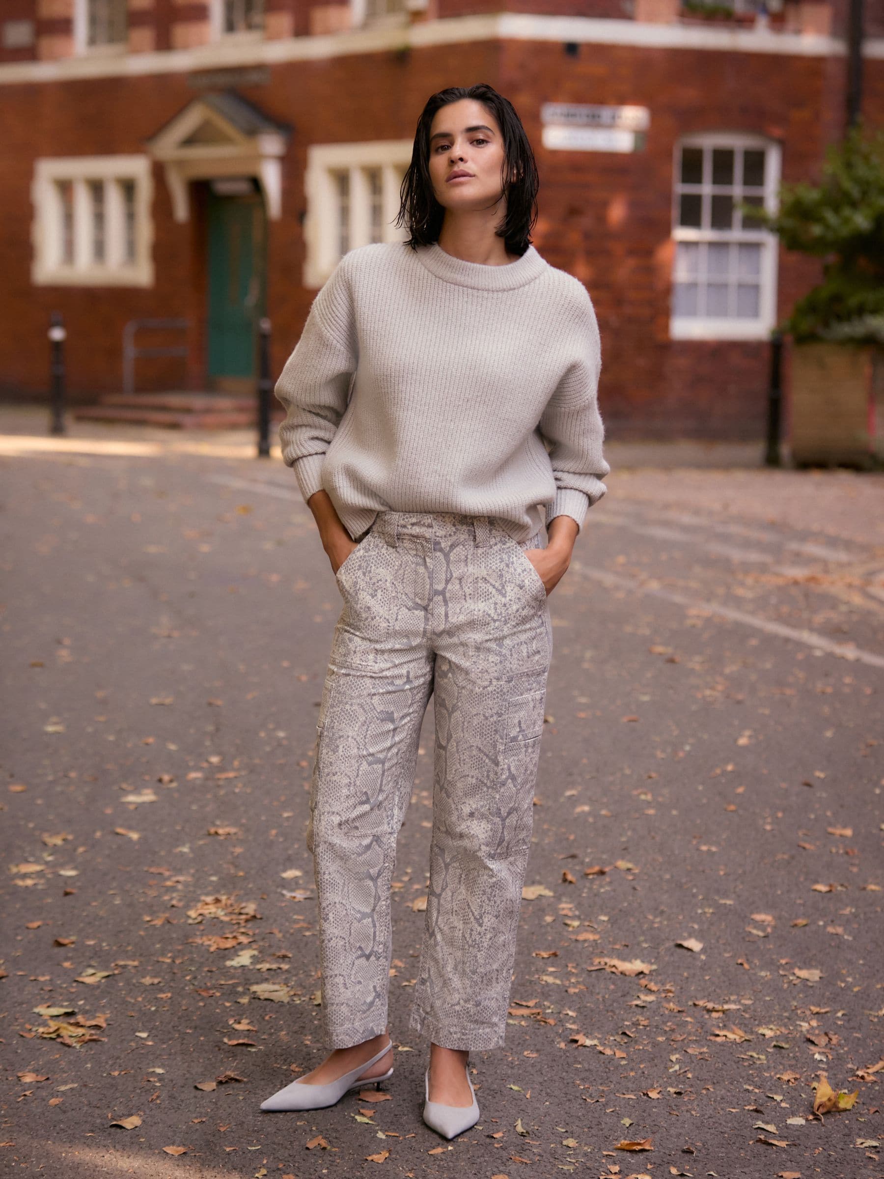 ファッション雑貨・小物その他 Berta Cotton Print Pants Easel Leopard Print Mineral Washed Terry Knit Pants in Faded