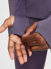 Purple Raisin - Top de manga larga con media cremallera Dri-FIT de Nike - Imagen 5 de 6