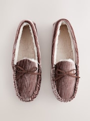 Dark Pink Jaquard Velvet Moccasin Faux Fur Lined Slippers - Image 3 of 7