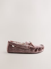 Dark Pink Jaquard Velvet Moccasin Faux Fur Lined Slippers - Image 4 of 7