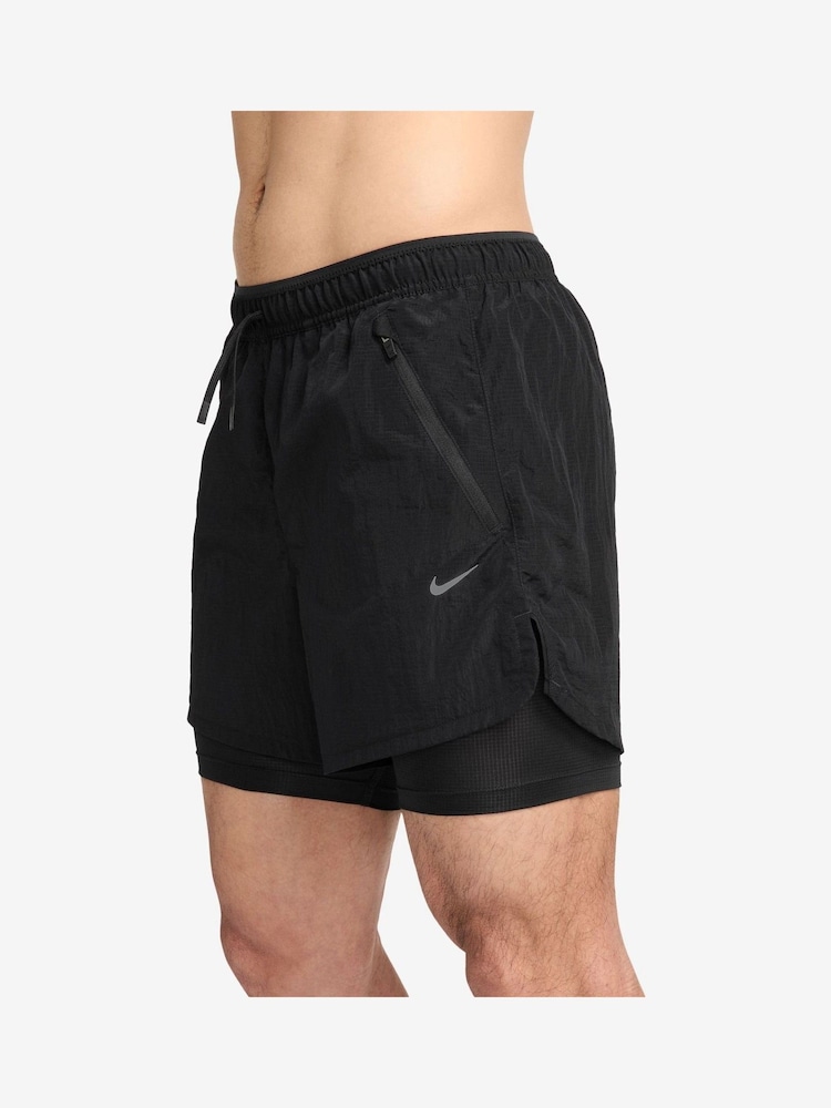 Nike Black Dri-FIT Stride Running Division 5 inch 2 in 1 Running Shorts - Image 3 of 5