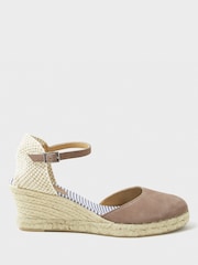 Marrón - Alpargatas de piel y yute con tacón en cuña de Crew Clothing Company - Imagen 3 de 5