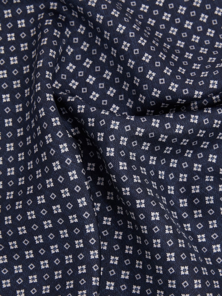 Reiss Navy Pulcino Reversible Silk Pocket Square - Image 5 of 5