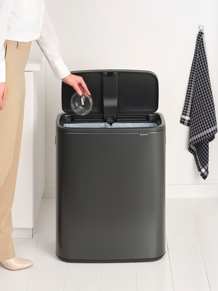 Brabantia Confident Grey Bo Touch Bin 2x30L - Image 6 of 6