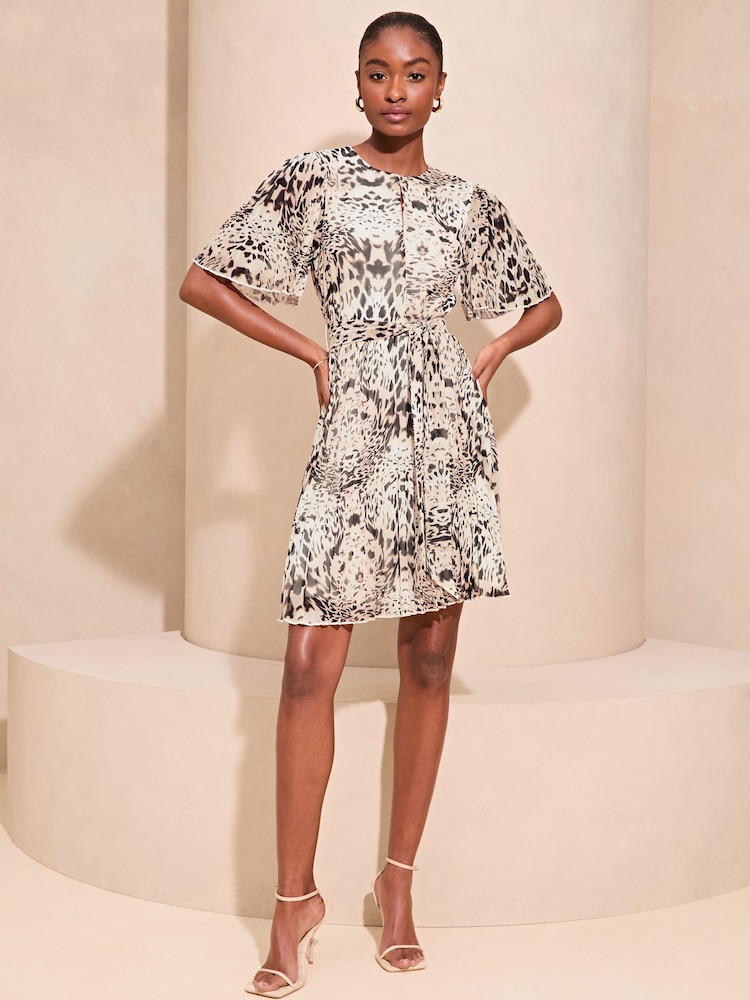 Lipsy Animal Short Flutter Sleeve Pleated Mini Dress - Image 3 of 4
