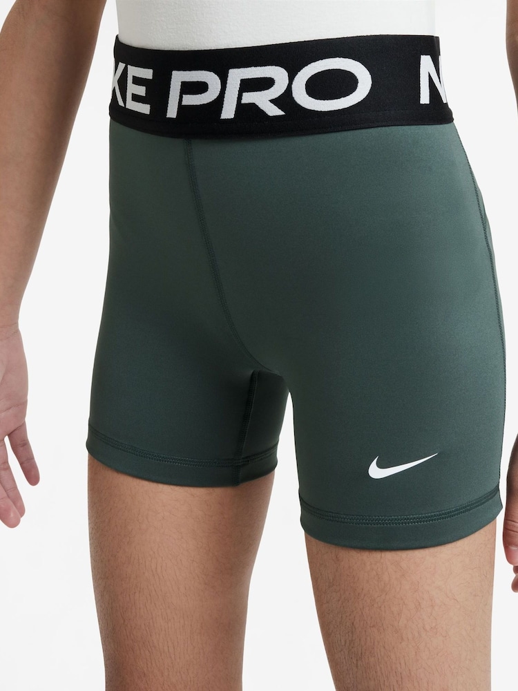 Nike Vintage Green 3 Inch Dri-FIT Pro Shorts - Image 3 of 4