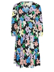Yours Curve Multi LIMITED COLLECTION Floral Print Textured Wrap Dress - Image 6 of 6