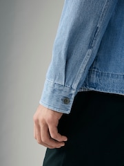 Hellblauer Denim - Shacket aus 100 % Baumwolle mit Reißverschluss - Bild 6 von 10