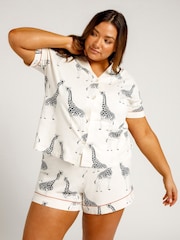 Chelsea Peers White Curve Cotton Giraffe Print Short Pyjamas Set - Image 2 of 5