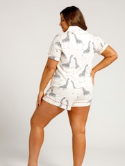 Chelsea Peers White Curve Cotton Giraffe Print Short Pyjamas Set - Image 3 of 5
