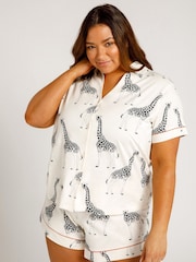 Chelsea Peers White Curve Cotton Giraffe Print Short Pyjamas Set - Image 4 of 5