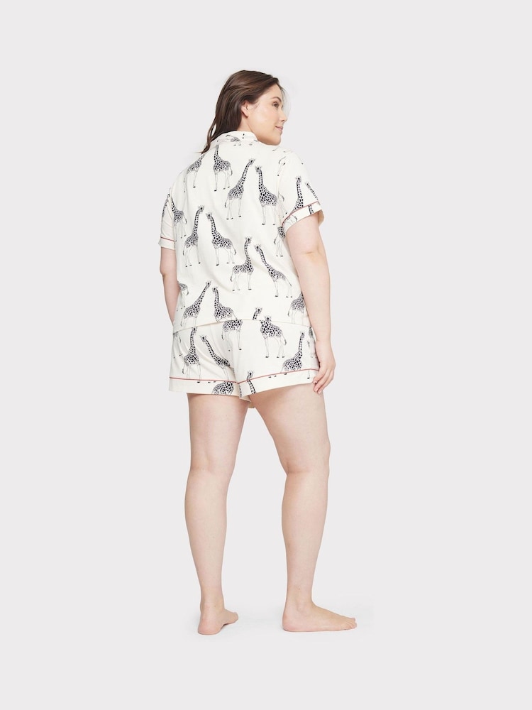 Chelsea Peers White Curve Cotton Giraffe Print Short Pyjamas Set - Image 4 of 5