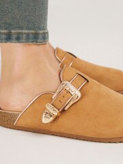 Simply Be Brown Footbed Closed Toe Mule Shoes In Wide Fit - Image 4 of 4