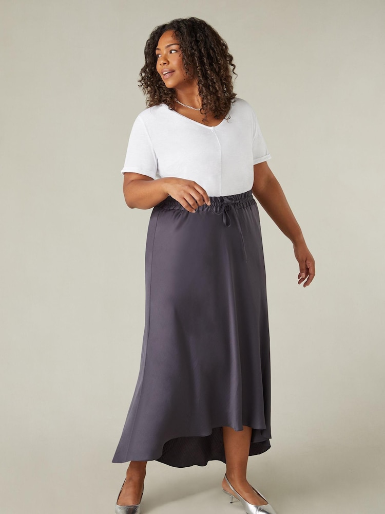 Live Unlimited Curve Satin High Low Skirt - Bild 1 von 2 Live Unlimited Curve Satin High Low Skirt - Bild 1 von 2