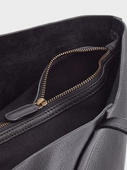 OSPREY LONDON The Vintage Leather Santa Fe Tote Bag - Image 6 of 7