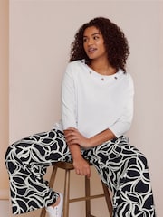 Evans Wide Leg Air Flow White Ground	Trousers - Image 3 of 6