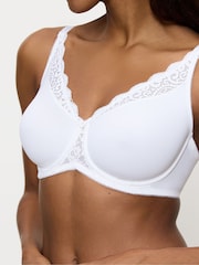 Triumph Amourette Minimizer White Bra - Image 4 of 5