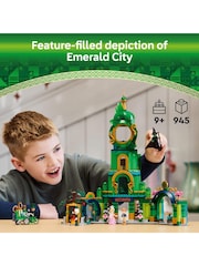 Lego Wicked Welcome to Emerald City Movie Set 75684 - Image 3 of 9
