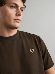 Fred Perry Relaxed Fit 100% Cotton T-Shirt - Image 5 of 6