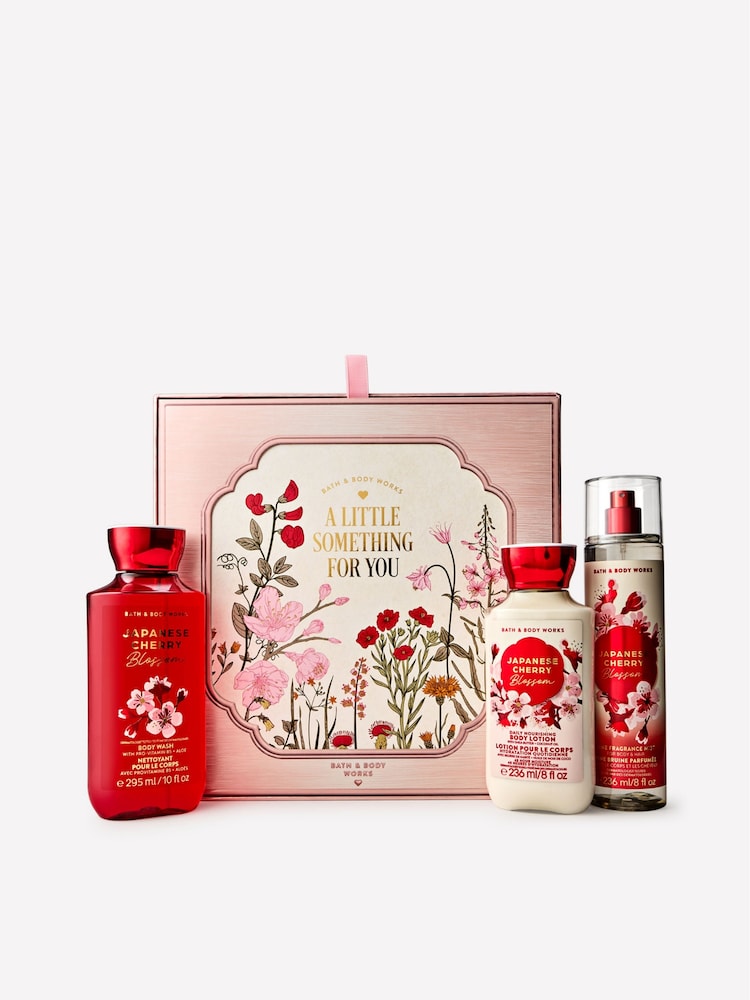 Bath & Body Works Japanese Cherry Blossom Gift Set (Worth £52) - Image 1 of 3