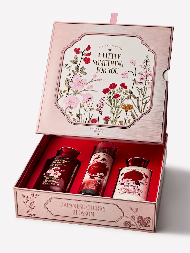 Bath & Body Works Japanese Cherry Blossom Gift Set (Worth £52) - Image 2 of 3