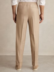Reiss Soft Camel Brown Brighton Relaxed Drawstring Trousers with Turn-Ups - Image 5 of 6