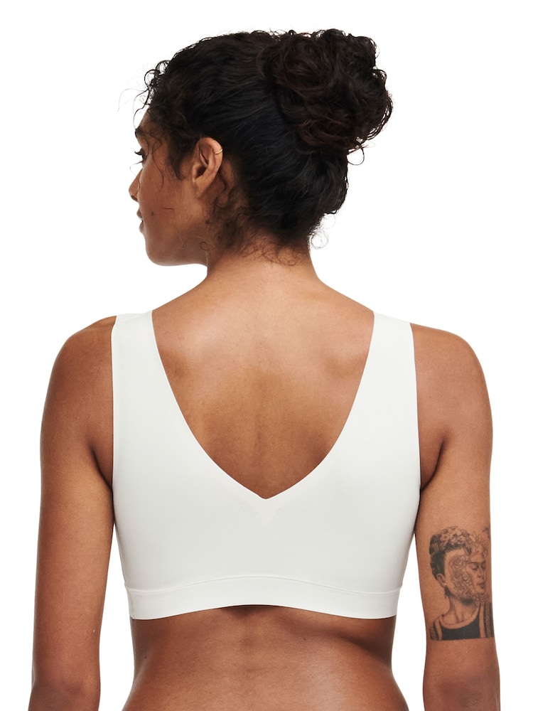Chantelle Soft Stretch Seamless V-Neck Padded Crop Top - Image 3 of 5