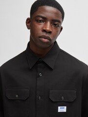 Синий - HUGO Loose Fit 100% Cotton Twill Logo Patch Shirt - Изображение 5 из 6
