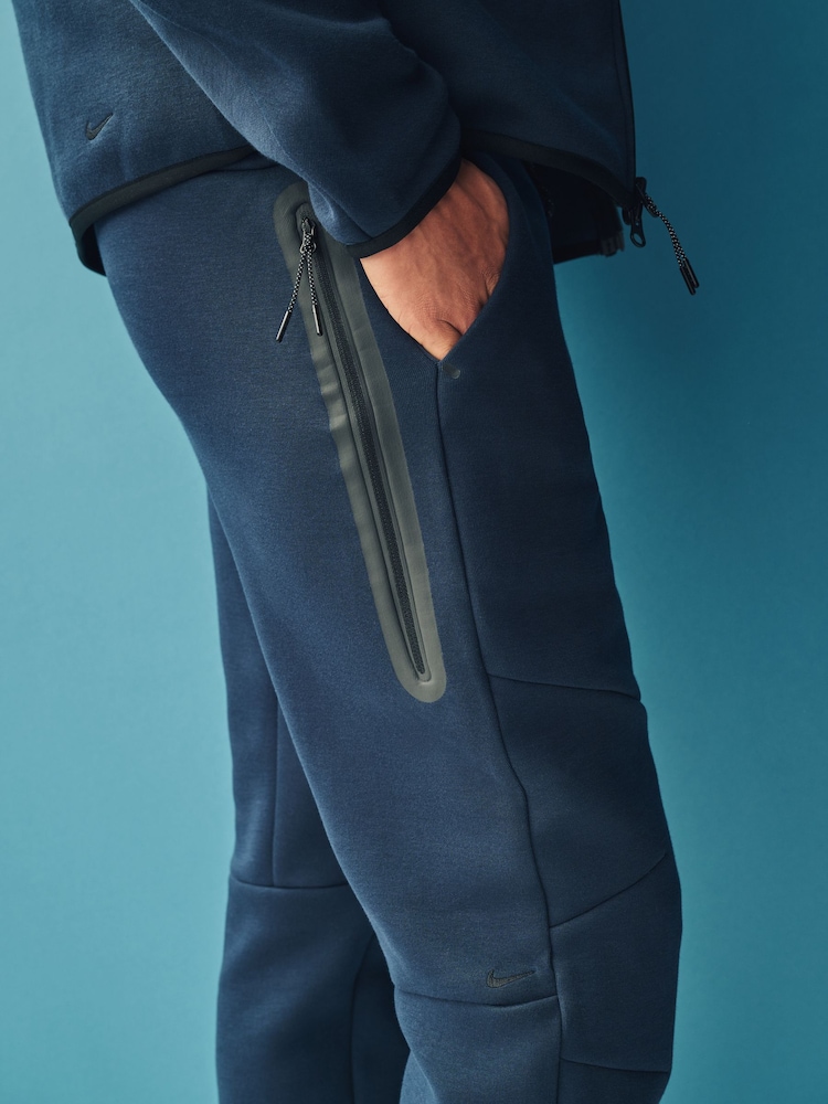 Темно-синий - Спортивные брюки из флиса Nike Tech - Изображение 6 из 6
