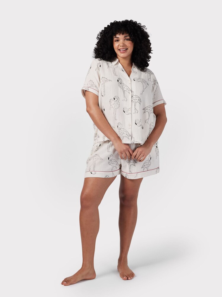 Chelsea Peers Cream Curve Maternity 100% Cotton Cheesecloth Flamingo Sketch Print Short Pyjama Set - Image 1 of 5