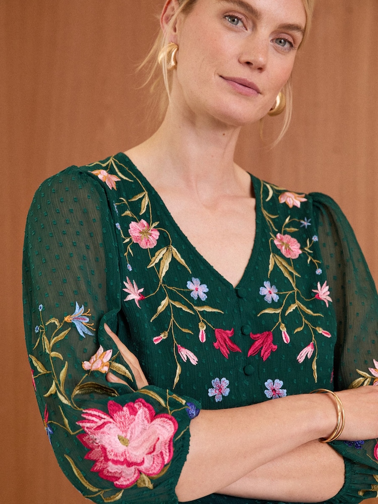 V&A | Love & Roses Dark Green Petite Embroidered V Neck 3/4 Sleeve Dobby Top - Image 2 of 4
