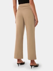 Forever New Cream Cassandra Cropped Straight Joggers - Image 5 of 5