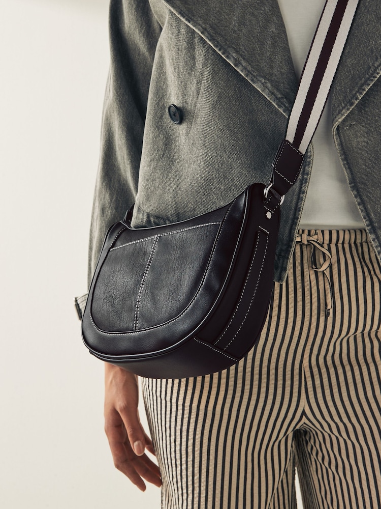 Negro - Cross-Body Saddle Bag - Imagen 2 de 8 Negro - Cross-Body Saddle Bag - Imagen 2 de 8
