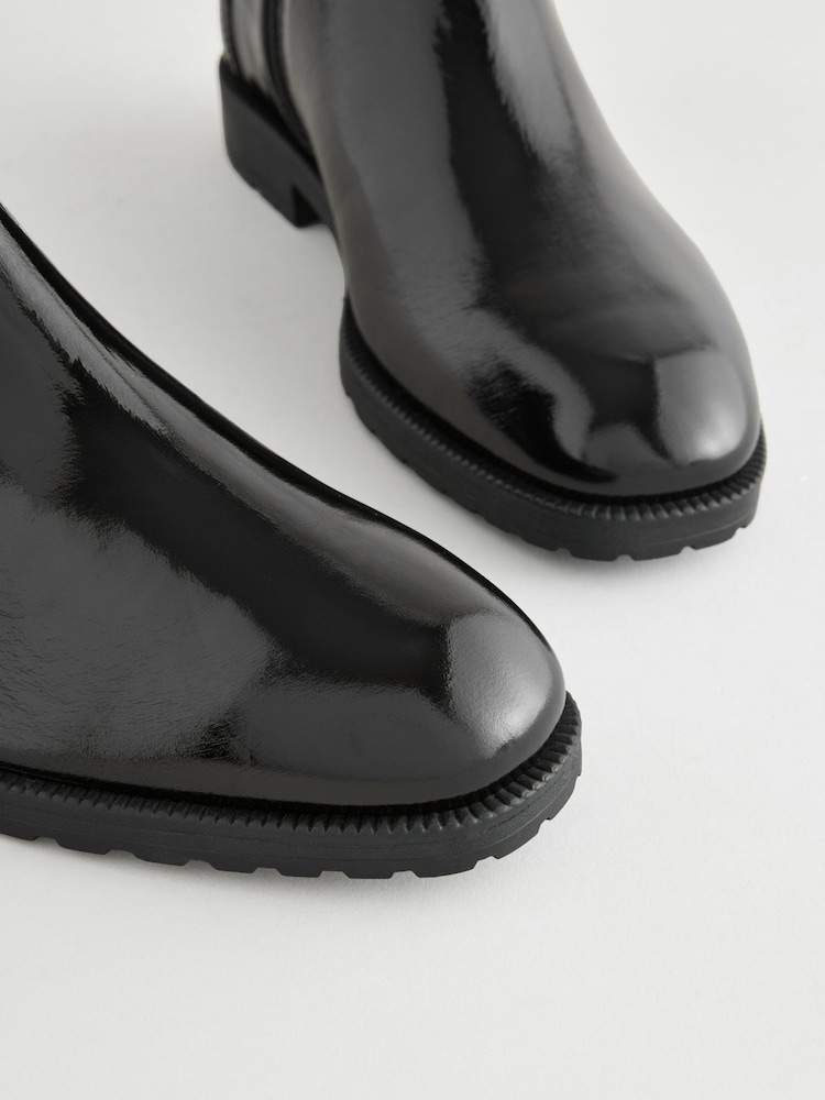 Black Ground Standard/Wide Fit Forever Comfort® Leather Chelsea Ankle Boots - Image 4 of 5