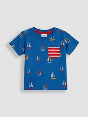 JoJo Maman Bébé T-Shirts mit Segelboot-Print und Streifen 2er-Pack - Bild 2 von 5