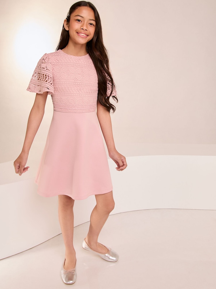 Rose 2in1 - Robe Lipsy grande occasion en dentelle à manches évasées - Image 2 de 4
